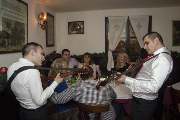 KOVID PROPUSNICE ZA STARIJE OD 16 GODINA! Otkrivamo za koga će biti obavezni kovid sertifikati