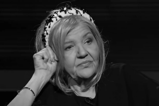 OVO JE NASKUPLJA SRPSKA PESMA NA ESTRADI: Marina Tucaković je samo za PET REČI dobila 100.000 EVRA! Svi je dobro znate (FOTO)