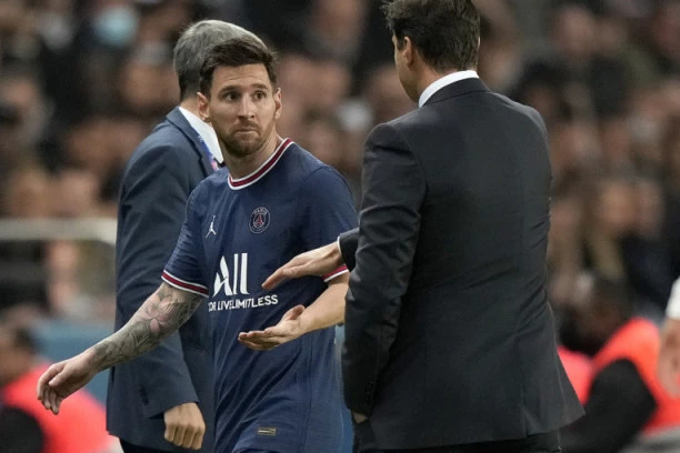 MESI ĆE MU DOĆI GLAVE: Šeik poslao PRETEĆU poruku Maurisiju Poketinu!