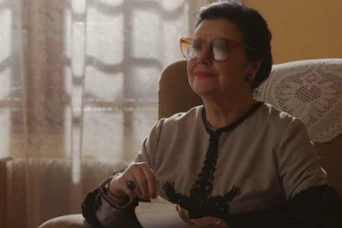 ŠOK DETALJI IZ ŽIVOTA TITA I JOVANKE BROZ:  Snežana Savić otkriva sve o MARŠALOVOJ AFERI SA MASERKAMA, A EVO ZAŠTO MU JE PRVA DAMA SFRJ BILA PRETNJA!