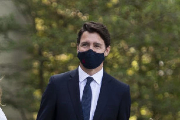 ŠTA SE KUVA U KANADI? Premijer Trudo odveden na tajnu lokaciju dok 50.000 kamiondžija protestvuje! (VIDEO)