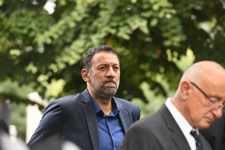 Vlade Divac