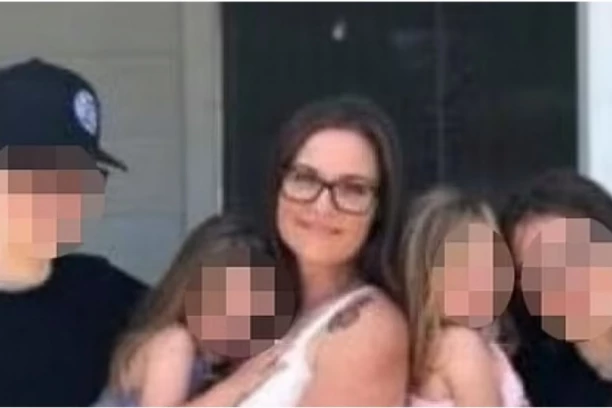 KORONA UBILA MAJKU ČETVORO DECE KOJA JE POZIVALA SVET DA USTANE PROTIV VAKCINA! Maske je nazivala brnjicama, a poruke njene porodice sada IZAZIVAJU JEZU!