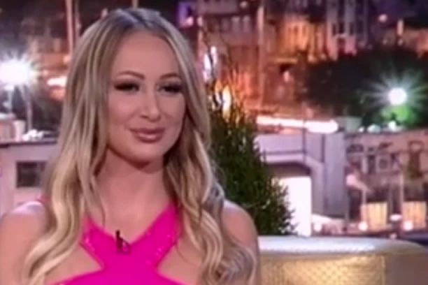 BILA SAM SA LUKASOM: Maca Diskrecija ŠOKIRALA priznanjem, a onda nakon izjave o intimnim odnosima nastupio MUK!