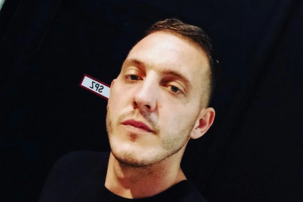 OVO JE DRŽAVLJANIN SRBIJE KOJI JE DRŽAO TAOCE U "LASTINOM" AUTOBUSU: Rekao da je dobio poruku od Alaha da napadne (FOTO)