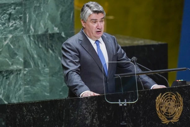 DOVODIO JE MUDŽAHEDINE U BIH, A DOLAZI U VUKOVAR DA PROVOCIRA SRBE! Milanović napao Džaferovića: Bošnjačko vođenje politike je pogubno!