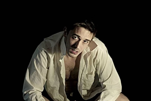 GLUMAC SE PRISETIO UBISTVA ZORANA ĐINĐIĆA! Evo gde se nalazio kad je čuo strašnu vest! Svi oko njega su plakali! (VIDEO)