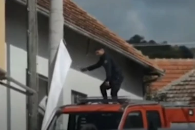 ROSU SKINULA TRANSPARENT ZSO! Nastavlja se tortura nad Srbima na Kosovu! (VIDEO)