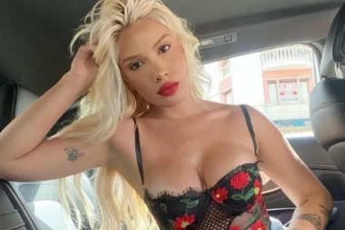 PREŠLA U REDOVE VEČITOG RIVALA: Karolina je nekada ljubila zvezdu Barse, a sada Madrid BRUJI O NJENIM OBLINAMA! (FOTO)