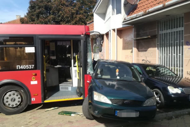 HITNO NALOŽENO IZJAŠNJENJE PREVOZNIKA ZA AUTOBUS 45: Sva vozila "Unakop-a" na vanredni tehnički pregled