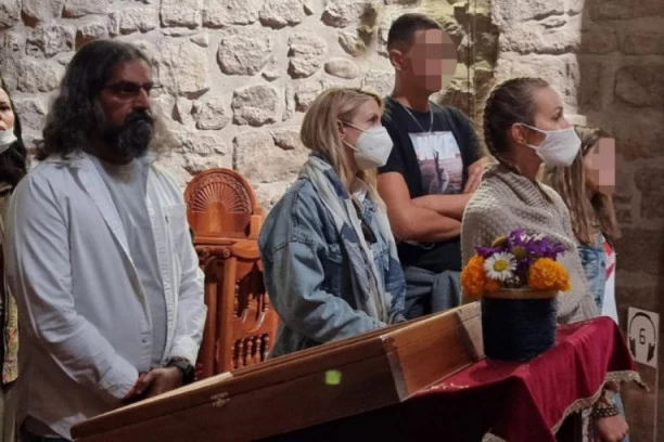NOLETOVA JELENA U MANASTIRE UVELA SEKTAŠA! Čitajte u Srpskom telegrafu!