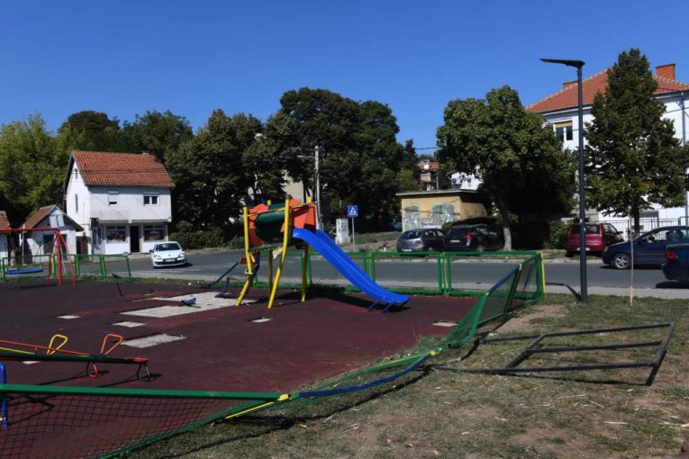 Jezive scene iz parkića