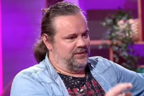 Rani radovi Željka Šašića: Isplivala pevačeva slika sa početka karijere, samo je OVO ostalo ISTO! (FOTO)