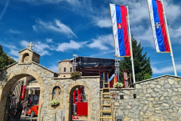 BERANCI NE MOGU DA GA DOČEKAJU! Sve spremno za dolazak patrijarha Porfirija! SUTRA USTOLIČENJE EPISKOPA METODIJA!