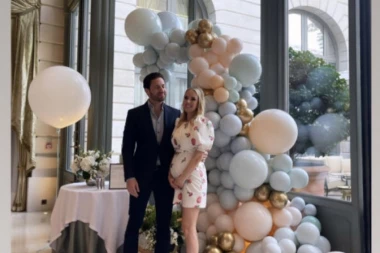 PIKSIJEVA ĆERKA OTKRILA POL DETETA: Luksuzna proslava u Parizu pred rođenje bebe!