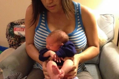 PETORO DECE ODGAJILA BEZ PELENA: Ova mama je podigla buru na internetu (FOTO)