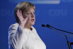TEK OTIŠLA U PENZIJU, A VEĆ PLJUŠTE PONUDE: Angelu Merkel čeka posao u Njujorku