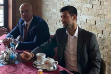 PLANETA BRUJI: Amerikanci stavili Đokovića NA STUB SRAMA zbog slike sa komandantom VUKOVA SA DRINE!