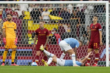 SERGEJEVA ŽRTVA SE ISPLATILA: Lacio trijumfovao nad Romom u ljutom derbiju!