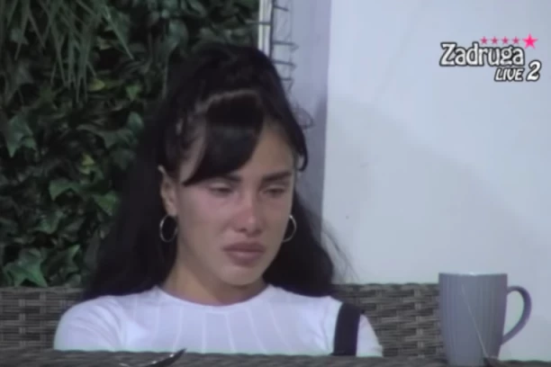 ALEKSANDRA SUBOTIĆ POKUŠALA DA POBEGNE IZ ZADRUGE: Zadrugarka molila za pomoć, a onda BRIZNULA U PLAČ, a OVO JE RAZLOG!