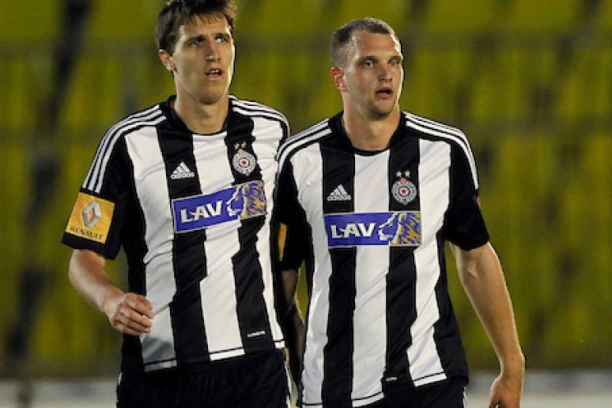 GROBARIMA DONEO MNOGO RADOSTI: Rešio Večiti derbi, a sada potpisao za klub u INDONEZIJI