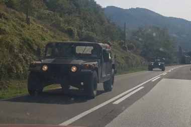 PRIPADNICI KFORA STIGLI NA JARINJE (FOTO)