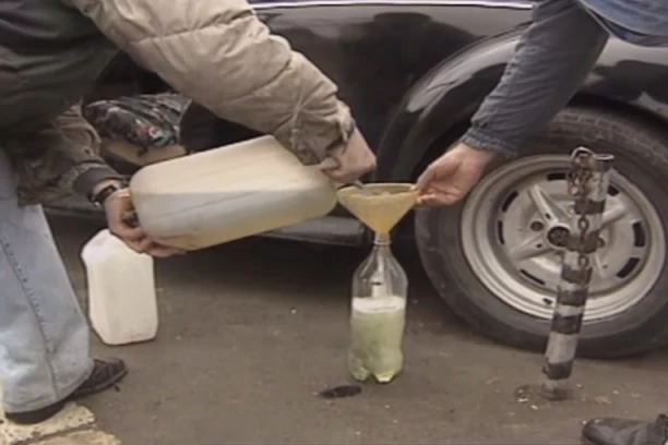 5 SAVETA ENGLEZIMA: Kako da prežive nestašicu benzina