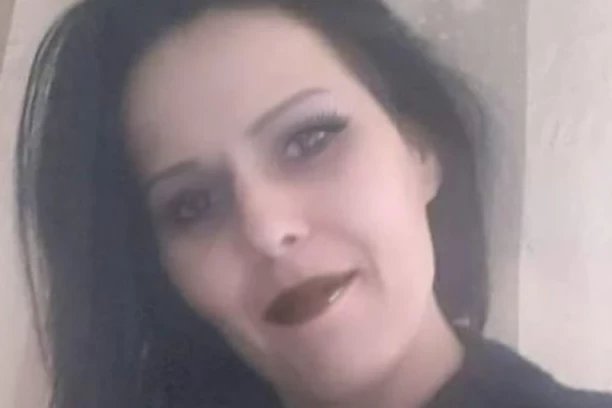 OGLASILA SE ĆERKA SINANA SAKIĆA NAKON ŠTO JE NJENA BABA IZJAVILA DA ŽIVI U BEDI: Ona je MANIPULATOR, IZBACILA sam je iz kuće!