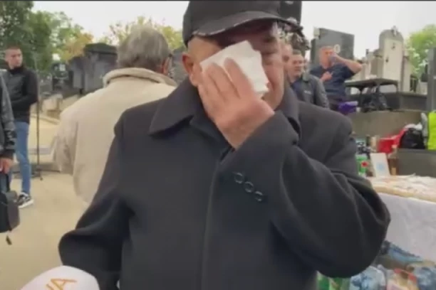 HASAN DUDIĆ GRCA U SUZAMA, OTVORIO DUŠU O TOMI ZDRAVKOVIĆU: Pevač otkrio detalj o životu muzičke legende! (VIDEO)