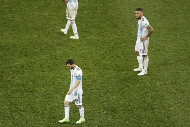 PODIGLA SE VELIKA PRAŠINA: Argentinac ŽESTOKO isprozivao novu "desetku" Barselone!