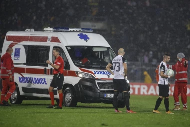 JEZIVA SCENA KOJA JE SVE PODSETILA NA ERIKSENA: Otkriveno stanje fudbalera Flore koji se srušio u sred meča sa Partizanom!