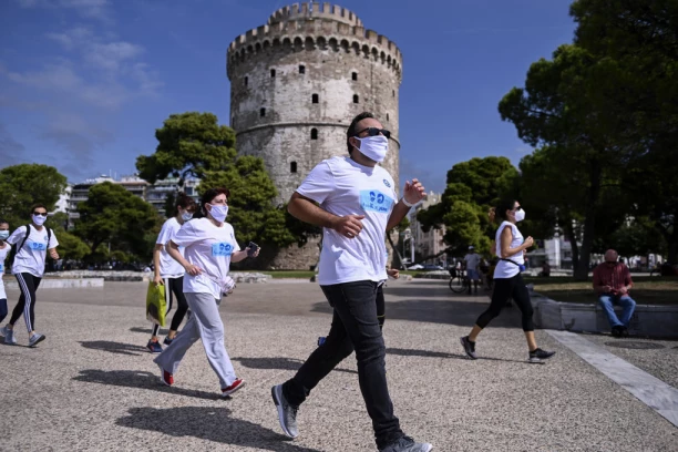 KORONA PARALISALA SOLUN, ZATVARA SE GRAD! Situacija se dramatično pogoršala u Grčkoj!