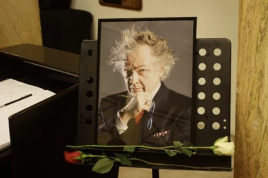 MUŽIČARI ODALI POČAST IVANU TASOVCU: Umesto komemoracije, KONCERT Filharmonije za voljenog direktora! (FOTO)