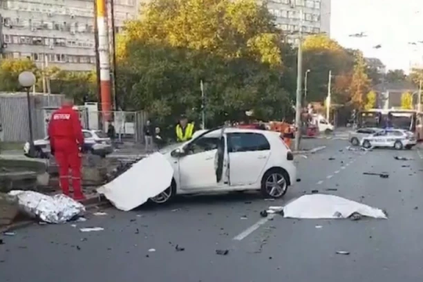 JEZIV SPLET OKOLNOSTI NESREĆE NA KONJARNIKU! BRAĆA U POSLEDNJEM TRENUTKU ZAMENILA MESTA: Pavle sa probnom vozačkom seo za volan i zakucao se u banderu