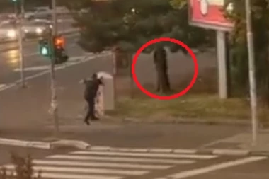 UHAPŠEN NAPADAČ U USTANIČKOJ ULICI! Policija blokirala ovaj deo grada (VIDEO)