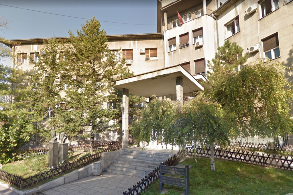 MEDICINSKI FAKULTET PREKINUO ŠTRAJK! Večina profesora donela odluku!