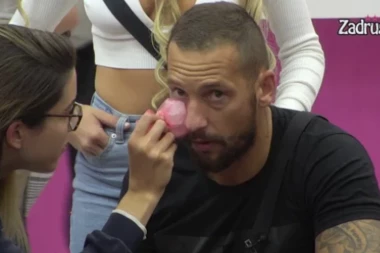 DINO DIZDAREVIĆ ZADOBIO TELESNE POVREDE: Damiro ga iz čista mira GAĐAO FLAŠOM! (FOTO/VIDEO)