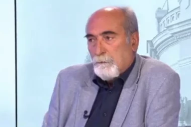 (VIDEO) SLIKOVITO POREĐENJE UREDNIKA NIN: Opozicija nema ideju, takmiče se ČIJA JE PLATFORMA VEĆA!