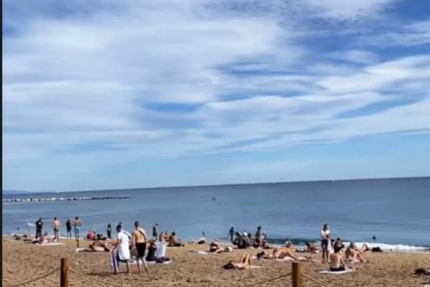 LOŠE VESTI ZA GRAĐANE SRBIJE KOJI PLANIRAJU LETOVANJE U GRČKOJ: Rat u Ukrajini drastično utiče na CENE, očekuje se manje turista!