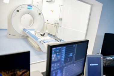 NAJVEĆA NABAVKA DIJAGNOSTIČKIH APARATA: Zdravstvo Srbije bogatije za 135 rendgen aparata i 55 CT skenera