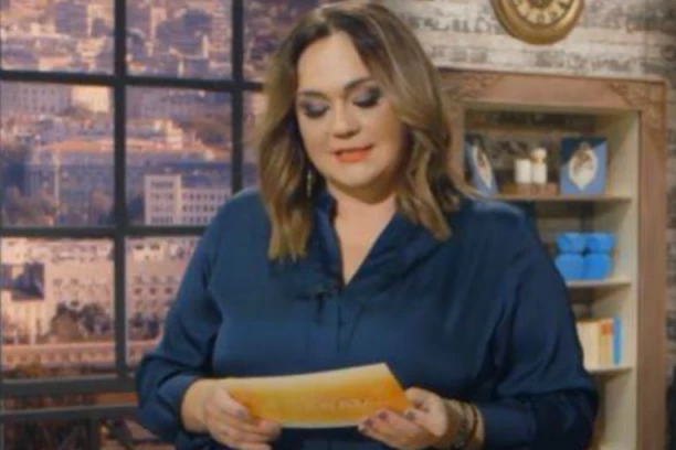 NAKON ODLUKE DA SE POVUČE S MALIH EKRANA! Bivša voditeljka DRASTIČNO smršala, a danas je niko ne bi PREPOZNAO! (FOTO)
