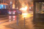 ZAPALJENI LUKSUZNI AUTOMOBILI U STRAŽILOVSKOJ! Plamen ih progutao za minut!