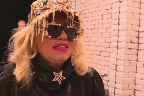 NADA TOPČAGIĆ U PANICI: Pevačica otkrila da voli Zlatana Ibrahimovića, strahovala zbog njegove reakcije! (FOTO)