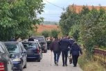 SAHRANA SVIREPO UBIJENE PORODICE ĐOKIĆ DANAS U 13 SATI! Reke ljudi se slivaju ka kući Goranove majke! SVE SE ORI OD LELEKA I KUKNJAVE! (VIDEO/FOTO)