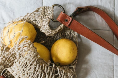 BROJNA LEKOVITA SVOJSTVA DUNJE: Smiruje kašalj i jača imunitet, a ako je ovako koristite rešava problem sa dijarejom!