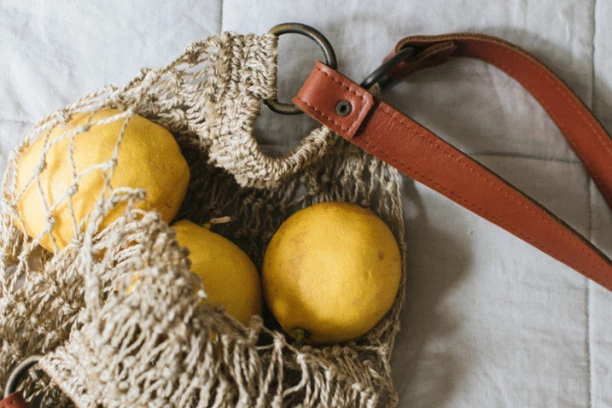 BROJNA LEKOVITA SVOJSTVA DUNJE: Smiruje kašalj i jača imunitet, a ako je ovako koristite rešava problem sa dijarejom!