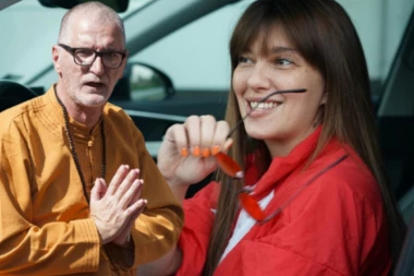 GILE ODUVAO KIJU KOCKAR: Muzičar pevačici pokazao gde joj je mesto! (VIDEO)