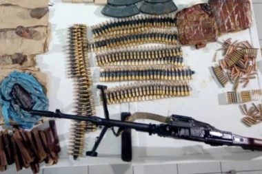 VELIKA ZAPLENA PODGORIČKE POLICIJE: Puškomitraljez, automatske puške, pištolji, karabini, municija...