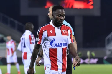 KANGA RASPLAKAO NACIJU: Tragedija u porodici Zvezdinog veziste (FOTO)