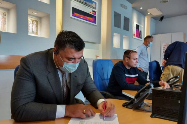 Na usluzi građanima: Basta i izvršni direktori u ulozi operatera